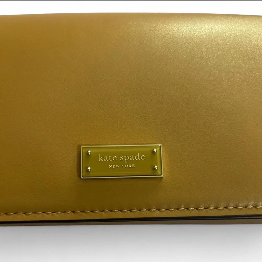 NWT Kate Spade Tan Leather Shoulder Bag with 3D Floral Accent.